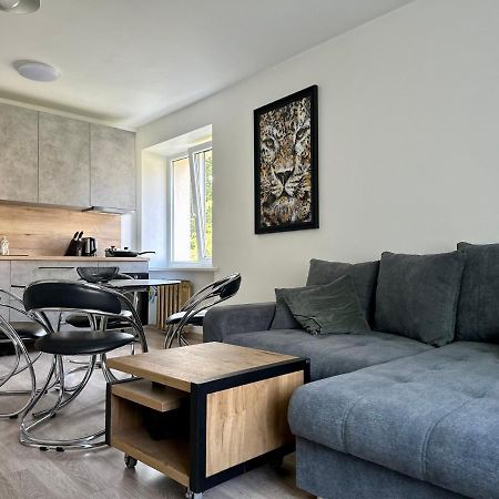Riga Mezaparks Apartment + Private Parking ภายนอก รูปภาพ